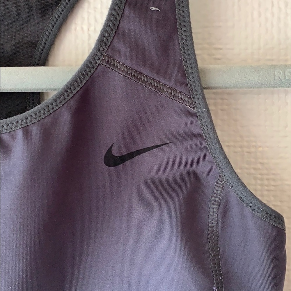 NIKE - Gray Sportsbra - Picture 2 of 4